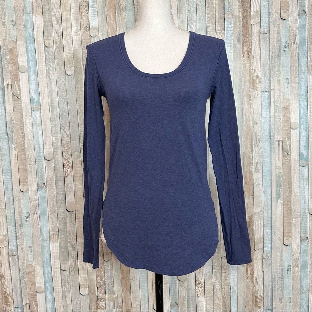 Lululemon 2 4 Love Scoop Neck Long Sleeve Tee T-Shirt Top Shirt Heathered Blue